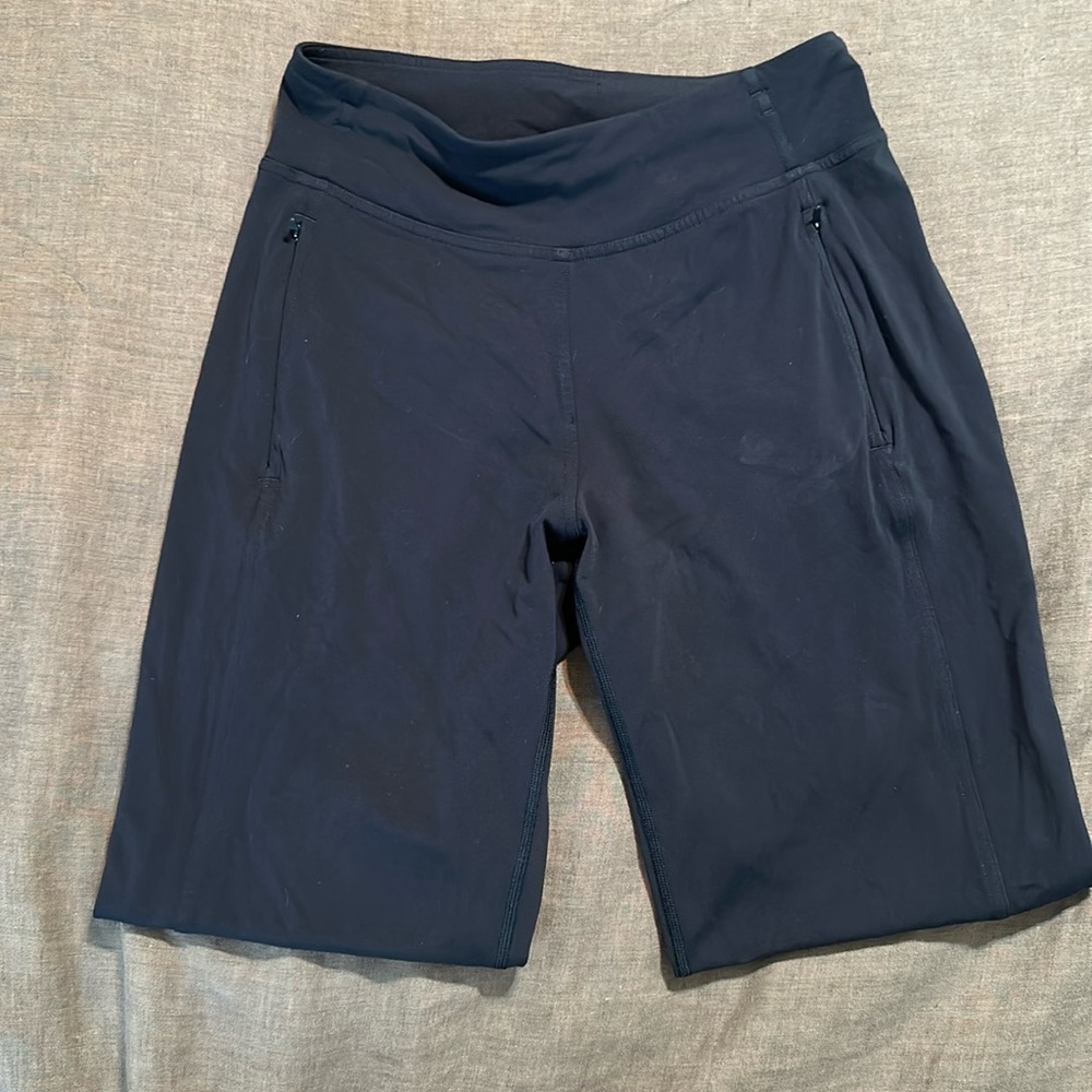 GUC Women’s Lululemon joggers